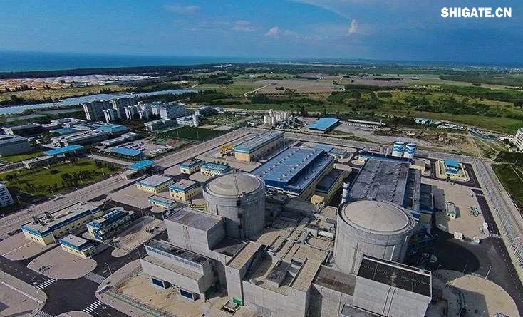 近日，新華社受權(quán)發(fā)布的《關(guān)于2024年國民經(jīng)濟和社會發(fā)展計劃執(zhí)行情況與2025年國民經(jīng)濟和社會發(fā)展計劃草案的報告》顯示，我國第三代自主產(chǎn)權(quán)核電“國和一號”示范工程1號首堆建成投運?！皣鸵惶枴笔俏覈灾髟O(shè)計的全球更大功率非能動核電機組。河鋼集團舞鋼公司生產(chǎn)的核電用鋼用于該項目核電機組安全殼、補水相關(guān)設(shè)備支撐、高溫高壓管件等的制造。